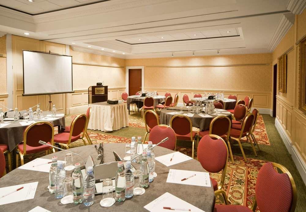 Marriott Отель 5*