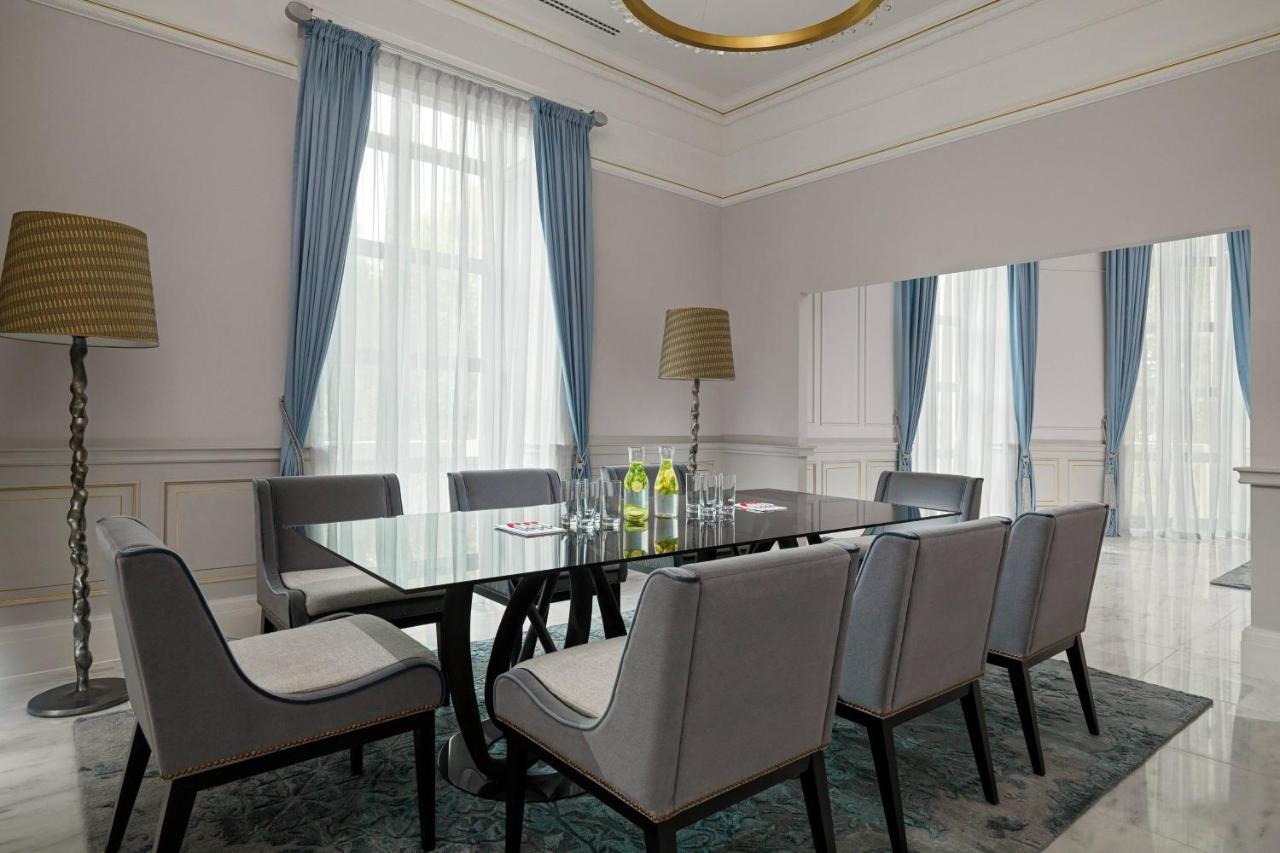Отель Marriott 5*